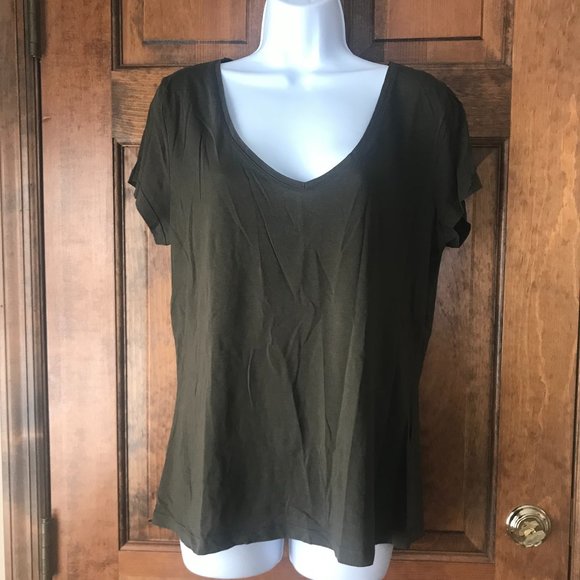 H&M Basic Dark Olive V-Neck Cap Sleeve Tee Large - Picture 1 of 9
